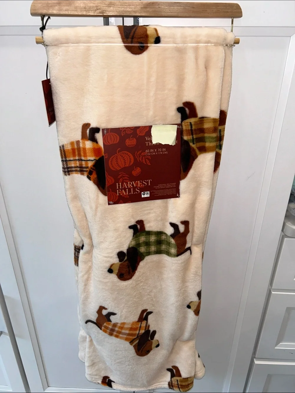 Harvest Falls Dachshund Doxie Cream Velvet Soft Throw Blanket 60”x70”